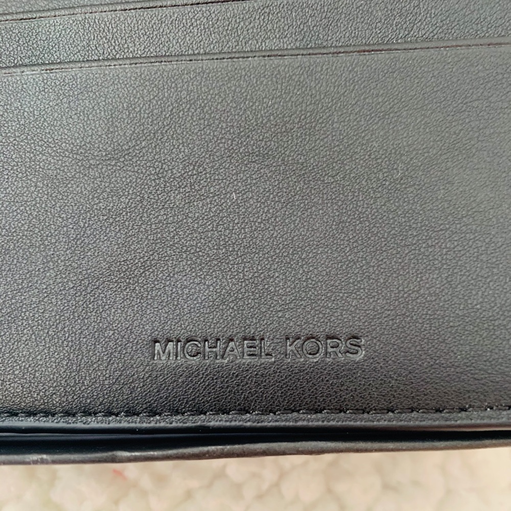 NWT Michael Kors Bifold Wallet - Picture 5 of 8